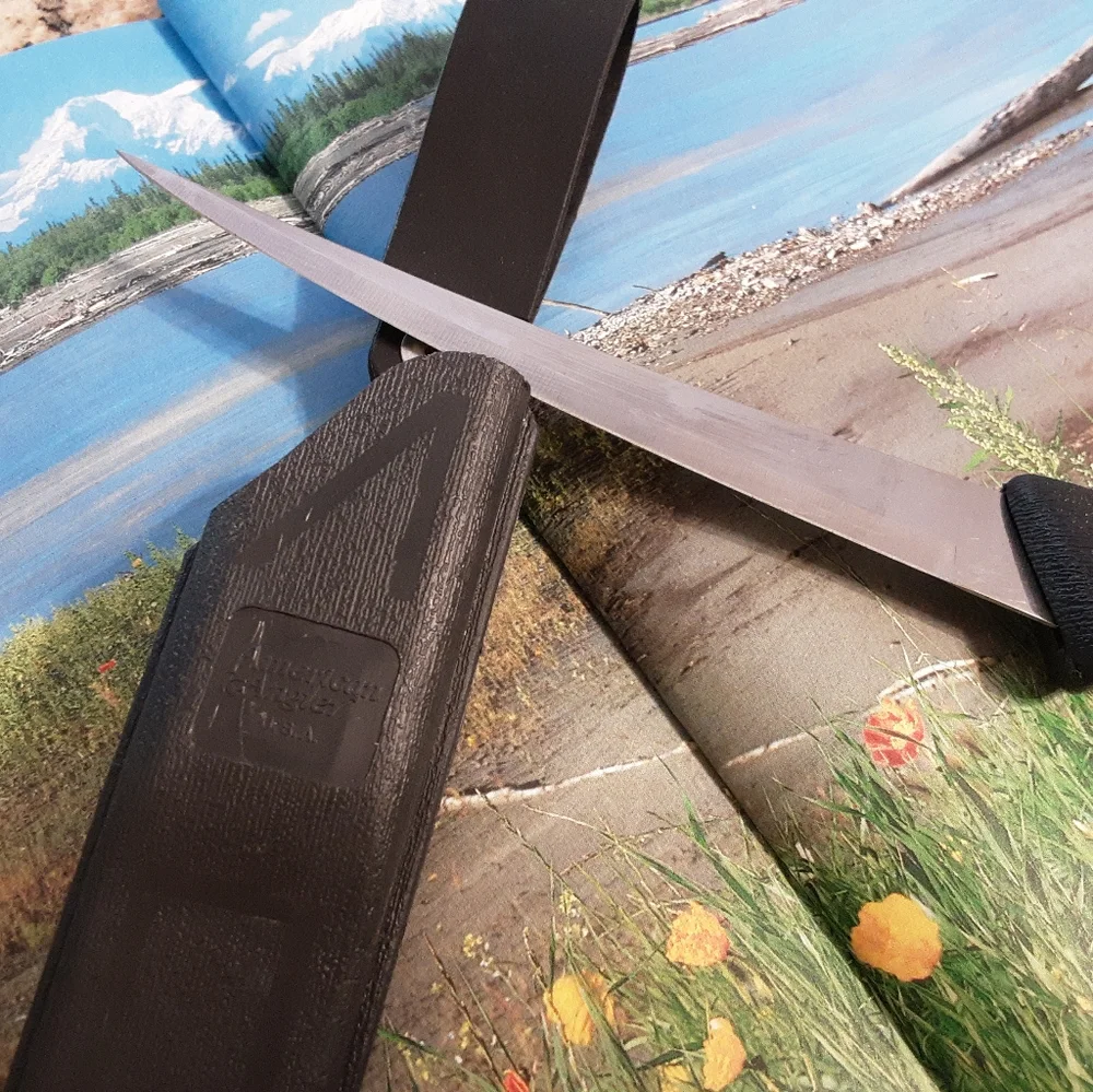1990'S AMERICAN ANGLER USA FISH FILLET KNIFE WITH SHEATH, SURGICAL STEEL BLADE